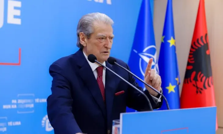 Berisha: Dënoj me forcën më të madhe pushtimin e vakëfit dhe të xhamisë nga banditë me uniformë!