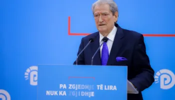 Berisha : Drejtori i ri i AKSHI-t është njeriu që dha tenderin 75 milionë euro për baxhanakun e Ramës