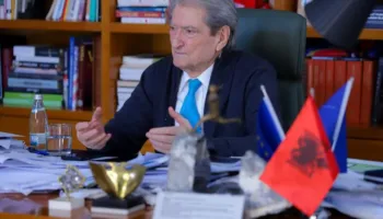 Berisha: E garantoj Ramën se sulmet ndaj selisë së PD do sjellin goditje asgjësuese për selitë e PS