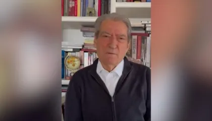 Berisha: Edi Rama është në panik, në rajon dhe botë janë pezulluar nga detyra edhe kryeministra