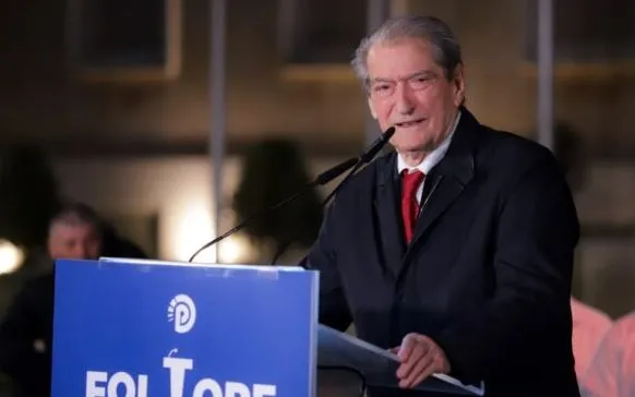 Berisha i bën thirrje qytetarëve për protestë: Të shtunën në orën 18:00, e gjithë Shqipëria kundër Edi Ramës