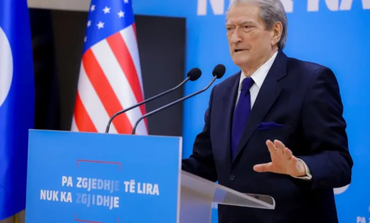 Berisha i “turret” Kushtetueses :Janë të degraduar, degjeneruar, turp për veten, familjen dhe kombin. S’kanë moral