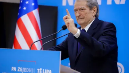 Berisha: Imunitetin Lubisë dhe Ramës do të ia heqë populli. Një gjykatës i Kushtetueses ikën nga seanca si mi, pas mesazhit me video e foto