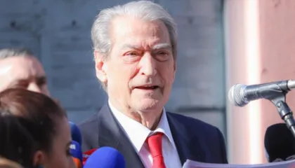 Berisha: Institucionet u bënë pjesë të llumit, Irena Gjoka një rrugaçe e ligjit