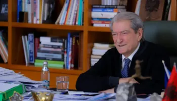 Berisha komenton sulmet SHBA-Izrael ndaj Iranit: Ndëshkim i merituar