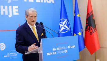 Berisha: Kryengritja paqësore nuk do të ndalet! Lubia është vetëm prestanome e Edi Ramës!