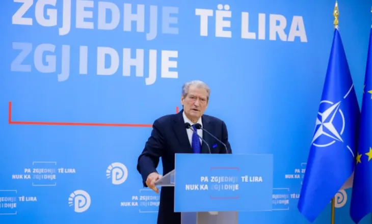 Berisha: Kushtetuesja la në fuqi vendimin e pezullimit. Ne jemi të përkushtuar në kryengritjen paqësore të shqiptarëve