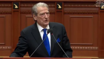 Berisha-mazhorancës: 20 shkurti do të jetë fundi juaj, qytetarët do t’iu hedhin në Lanë