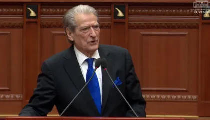 Berisha-mazhorancës: 20 shkurti do të jetë fundi juaj, qytetarët do t’iu hedhin në Lanë