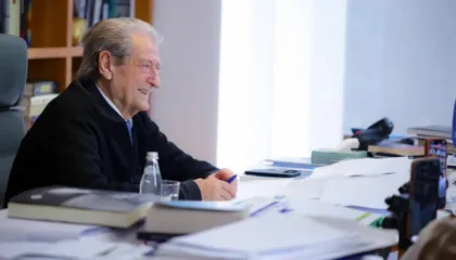 Berisha: Përveç Surrelit, Rama ka edhe rezidencë në Dardhë