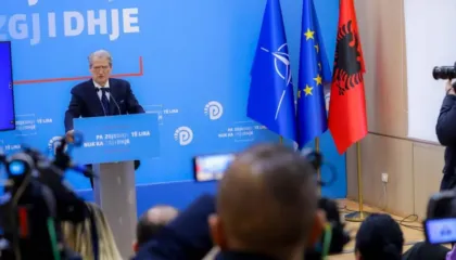 Berisha: Policia përdori mjete piroteknike! Operatori i News24 u sulmua me një mjet të tillë! Gazetarët u helmuan me gaz…