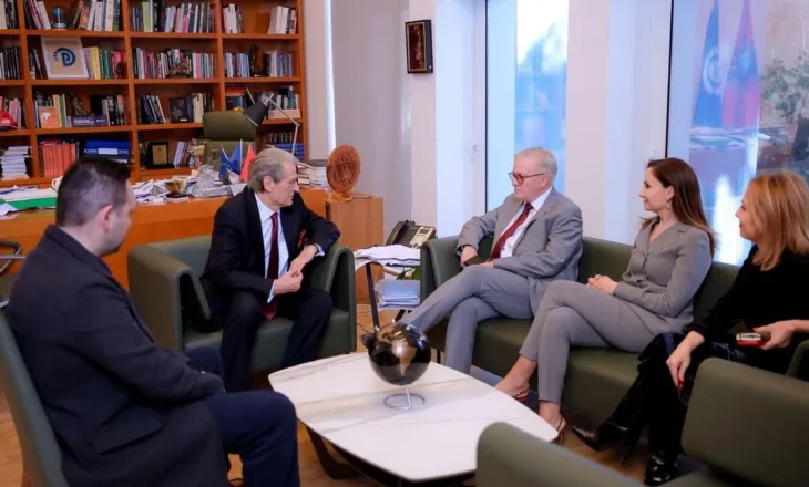 Berisha pret eurodeputetin Gahler, i ankohet për Ramën: Po dëmton integrimin