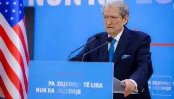 Berisha: Rama do të shkojë në Bruksel me fustanin e Lubi Ballukut, nesër është dita e qytetarëve