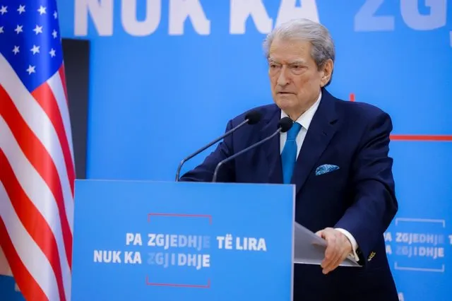 Berisha: Rama do të shkojë në Bruksel me fustanin e Lubi Ballukut, nesër është dita e qytetarëve