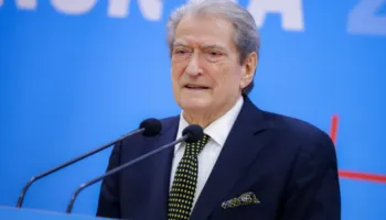 Berisha: Rama i damkosur si langaraqi i komunitetit ndërkombëtar! Në mëngjesin e punës në Bruksel, nuk e lanë të fliste