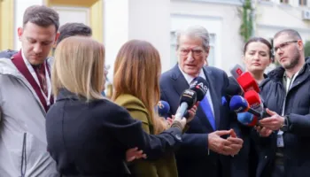 Berisha: Ramës i është dërguar ultimatumi nga BE dhe nga SHBA! Vetëm shqiptarët mund ta shpëtojnë Shqipërinë!