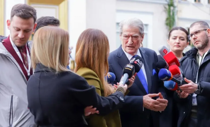 Berisha: Ramës i është dërguar ultimatumi nga BE dhe nga SHBA! Vetëm shqiptarët mund ta shpëtojnë Shqipërinë!