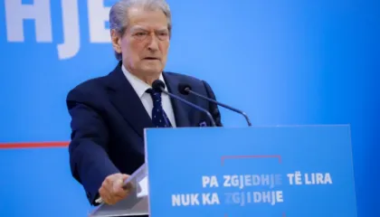 Berisha-Ramës: Shqipëria nuk do të ketë më farsë zgjedhore, prandaj është ngritur në këmbë populli