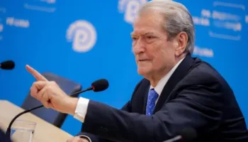 Berisha shpërthen në PD: Asnjë keqardhje për ata që shkuan me Ramën