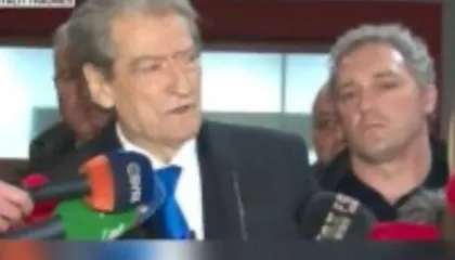 Berisha: Sokol Bizhga banditi që braktisi kolegun e tij në Sarandë! Flaka që plagosi operatorin erdhi nga ana e policisë