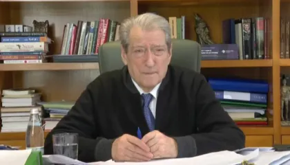 Berisha: Te Trauma asnjë polic i lënduar. Këlliçi po hante bukë gjatë protestës, policia e procedon