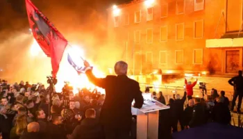 Berisha thirrje policisë: Mos i zemëroni qytetarët, ata vijnë kundër Ramës