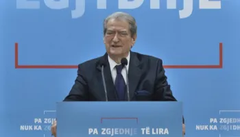 Berishës s’i del e keqja me GJK, akuza për presion politik ndaj gjykatës: Janë turp i kombit!