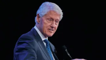 Bill Clinton dëshmon para ligjvënësve amerikanë për çështjen Epstein: Nuk pashë dhe nuk bëra asgjë të gabuar