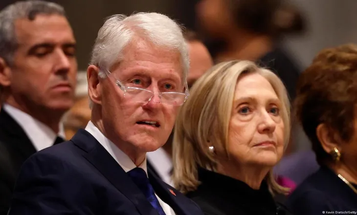 Bill dhe Hillary Clinton bien dakord të dëshmojnë në hetimin e Epstein