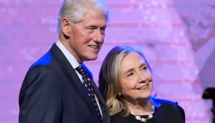 Bill dhe Hillary Clinton pranojnë të dëshmojnë për çështjen Epstein