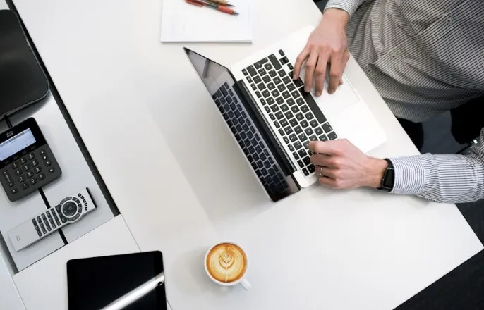 BIRN: Kolapsi i ‘Self-Care’ krijon ngërç ekonomik dhe ligjor për bizneset dhe profesionistët e lirë