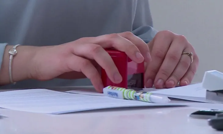 Bizneset paguanin energjinë si familjarë/ Administratori i FSHU: Dhjetëra zyra noterie dhe kontabiliteti nën kontrolle