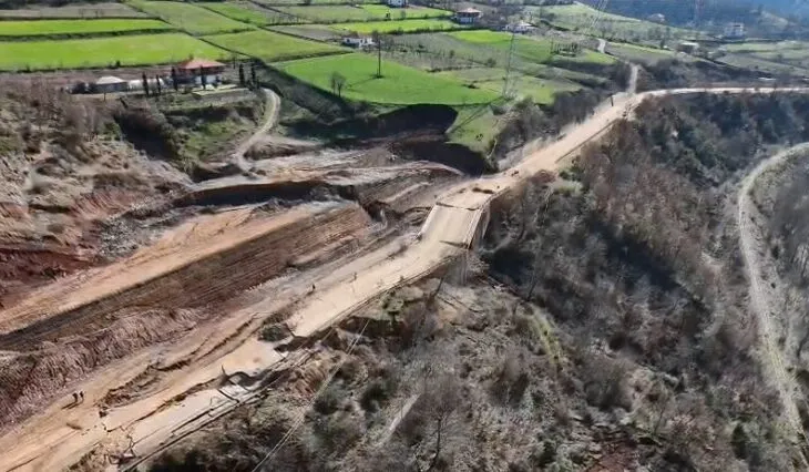 Bllokimi i aksit Librazhd-Përrenjas, Konfindustria: Goditja më e rëndë për ekonominë dhe sigurinë kombëtare