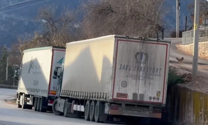 Bllokimi i kamionëve në juglindje, Doganat: Shtojmë kapacitetet në Kakavijë dhe Bllatë