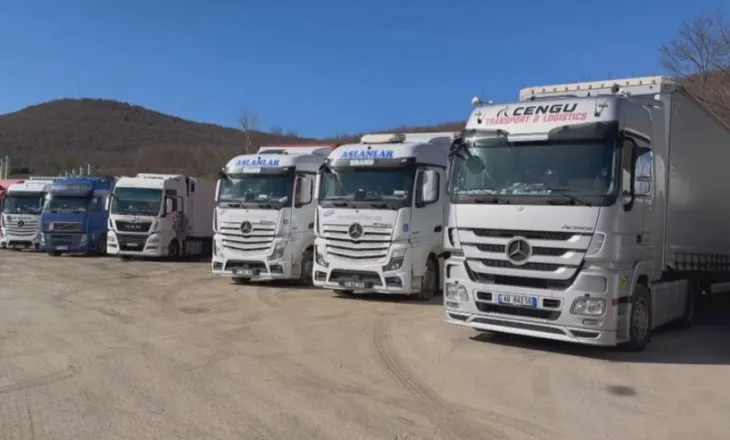 Bllokimi Librazhd-Prrenjas, kamionistët e huaj kërkojnë ndihmë nga shteti