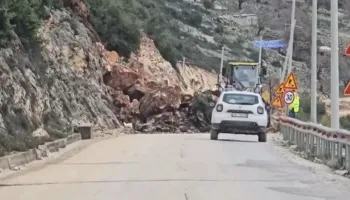 Bllokohet aksi rrugor në dalje të tunelit të Llogarasë, autoritetet thirrje qytetarëve të tregojnë kujdes në zonën e punimeve