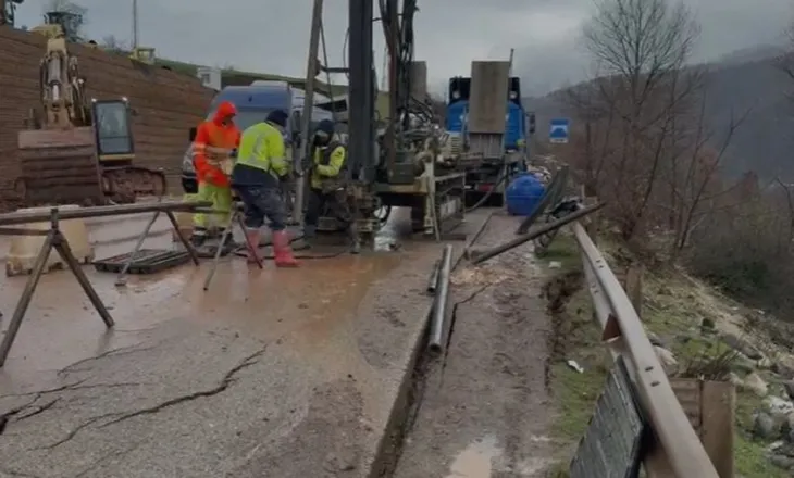 Bllokohet plotësisht aksi Librazhd–Pogradec, Policia e Elbasanit jep udhëzime: Ja mjetet që do të lejohen