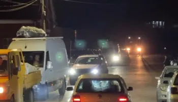 Bllokohet totalisht qarkullimi i mjeteve në aksin Librazhd-Përrenjas, Policia e Elbasanit: Nuk lejohet as kalimi i ambulancave dhe mjeteve zjarrfikëse