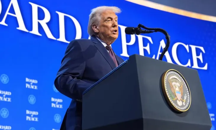 Bordi i Paqes në Uashtington/ Trump mesazh Kosovës dhe Serbisë: Nëse nuk shkoni mirë, më merrni në telefon