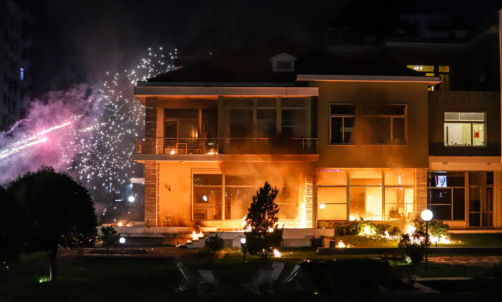 “Brenda Vilës 31 ndoheshin 12 artistë”, Gonxhja për sulmin e PD: Përgjegjësit do ndiqen penalisht