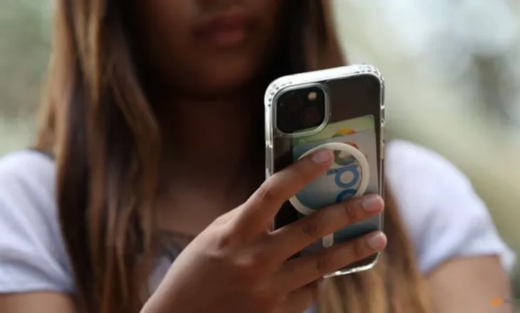 Britania drejt ndalimit të mediave sociale