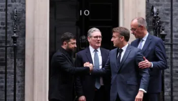 Britania mohon akuzat e Rusisë se po furnizon Ukrainën me armë bërthamore