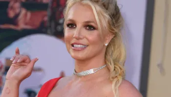Britney Spears shet të drejtat për të gjithë katalogun e saj muzikor