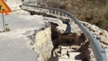 Çahet edhe asfalti i rrugës Përmet-Skrapar