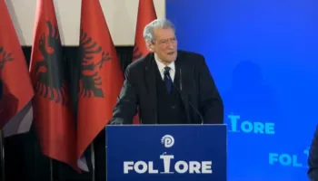 “Çdo natë nga kryeministria dalin kamionë për të zhdukur gjurmët e Ballukut”/ Berisha: Vendimi nuk publikohet për të..