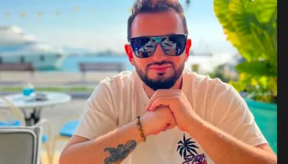 “Çdo të mërkurë”- Elton Tozaj paralajmëron investigime tronditëse pas sulmit ndaj banesës së tij