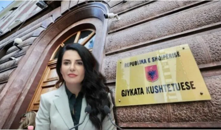 Çështja ‘Balluku’/”Po shpikni imunitet hyjnor”,plas debati në studio mes gazetares dhe juristit:Ke ardhur për show këtu