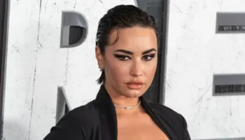 Çfarë ndodhi? Demi Lovato anulon koncertet për arsye shëndetësore