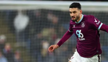 Çfarë po ndodh me Brojën? Burnley “zhduk” sulmuesin kuqezi