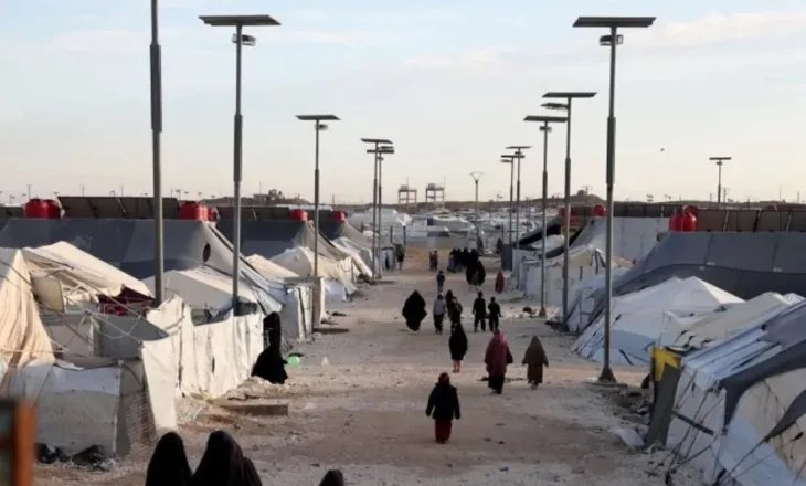 Çfarë po ndodh me kampet e ISIS-it në Siri dhe ish-banorët e tyre?